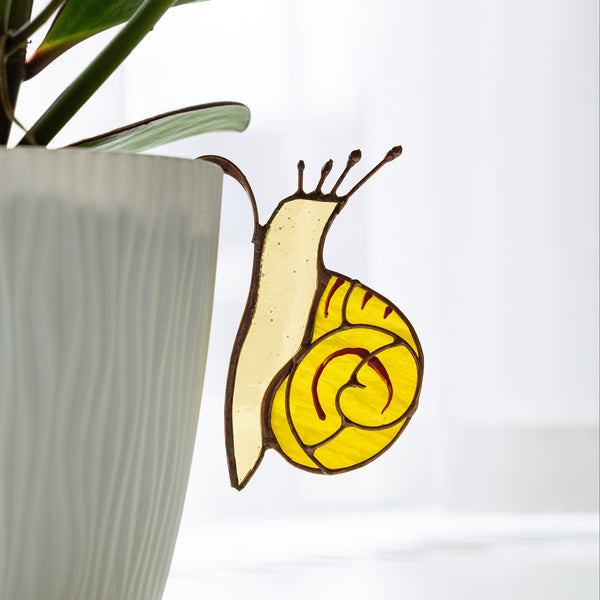 Snail Pot Hugger